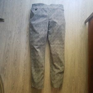 Lisette - L Women's Pants With Slits At Ankles Size 16 Black and White Zig Zag